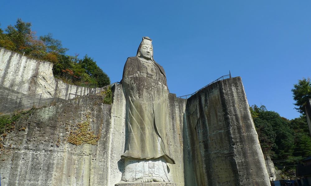 平和観音