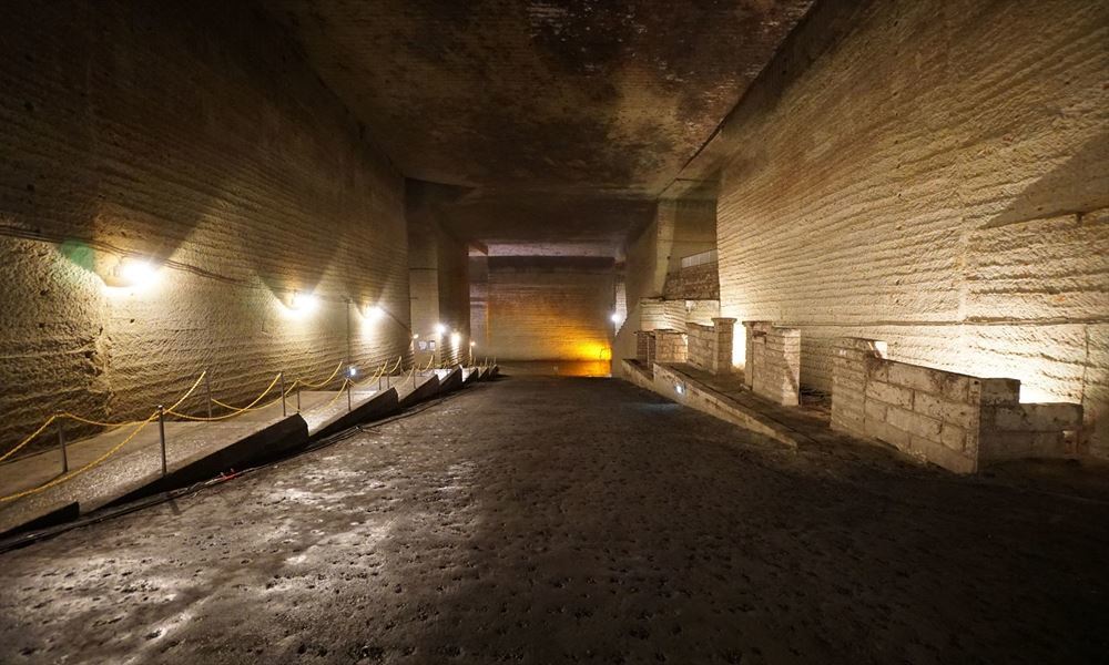 ホテルザセントレ宇都宮　観光地案内　大谷資料館