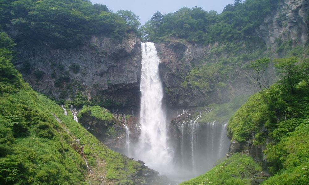 ホテルザセントレ宇都宮　観光地　華厳の滝