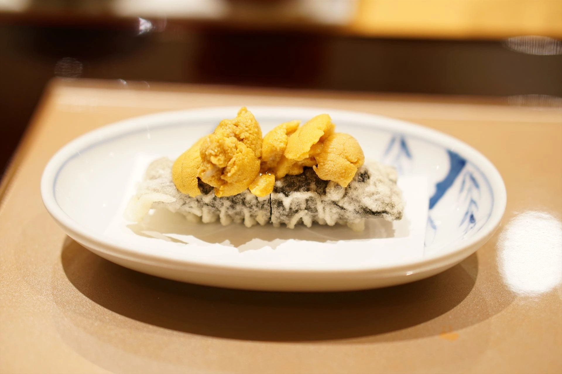旬の食材を使った治兵衛の一皿